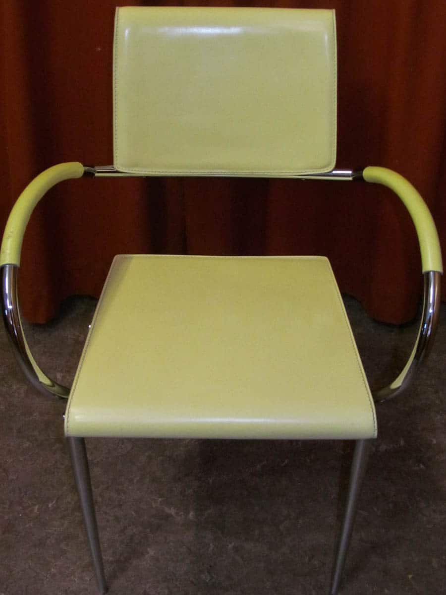 Gelber Stuhl Nachher